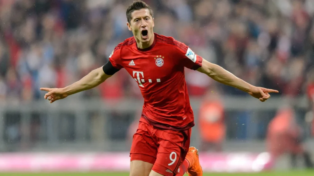 Enter Lewandowski