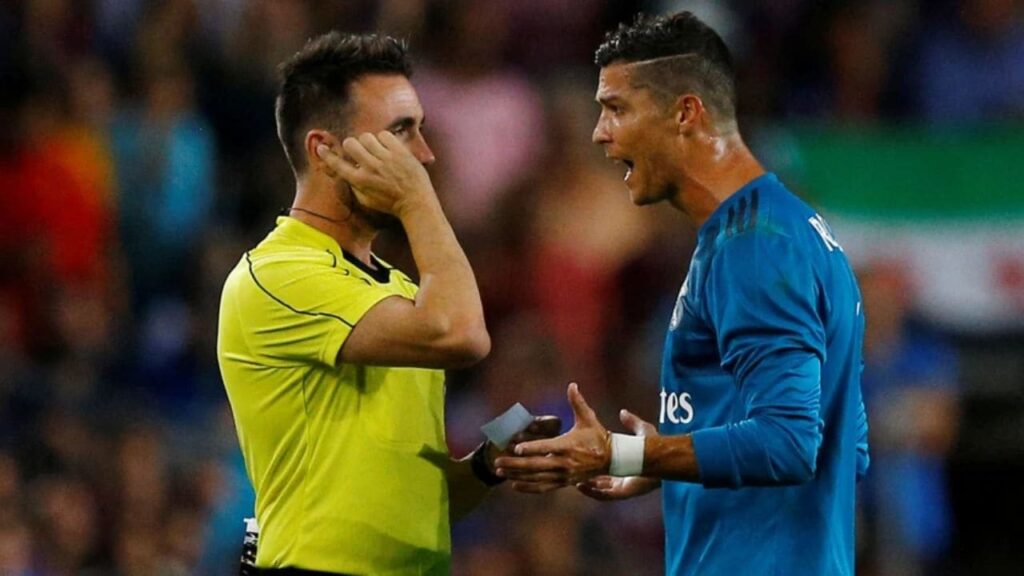 Pañolada Against Referees