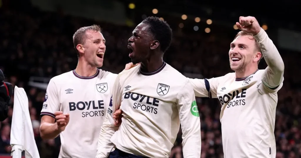 West ham celebating equaliser